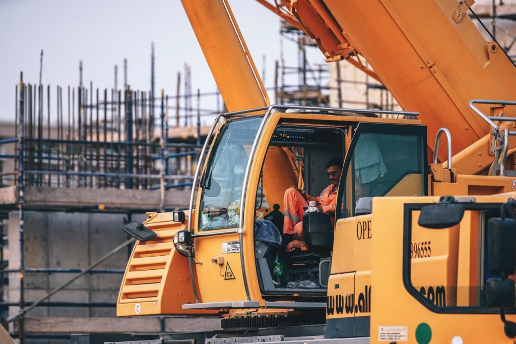 Se former à la grue mobile : un parcours complet pour la sécurité et la certification